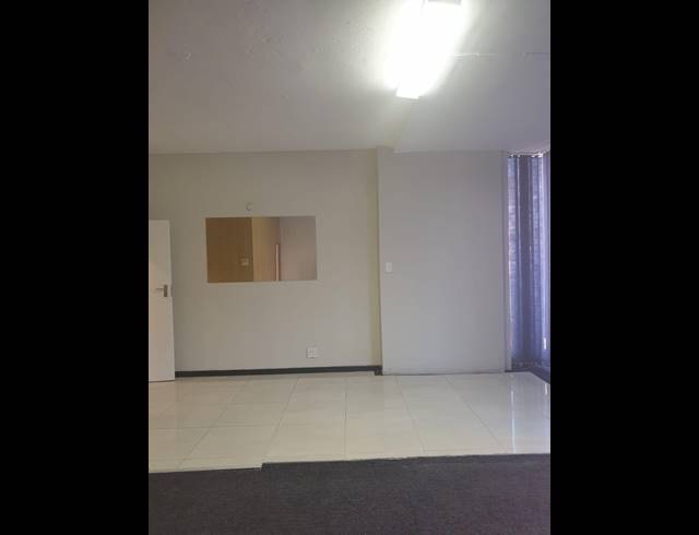 112M² BUSINESS FOR SALE IN BOKSBURG CENTRAL